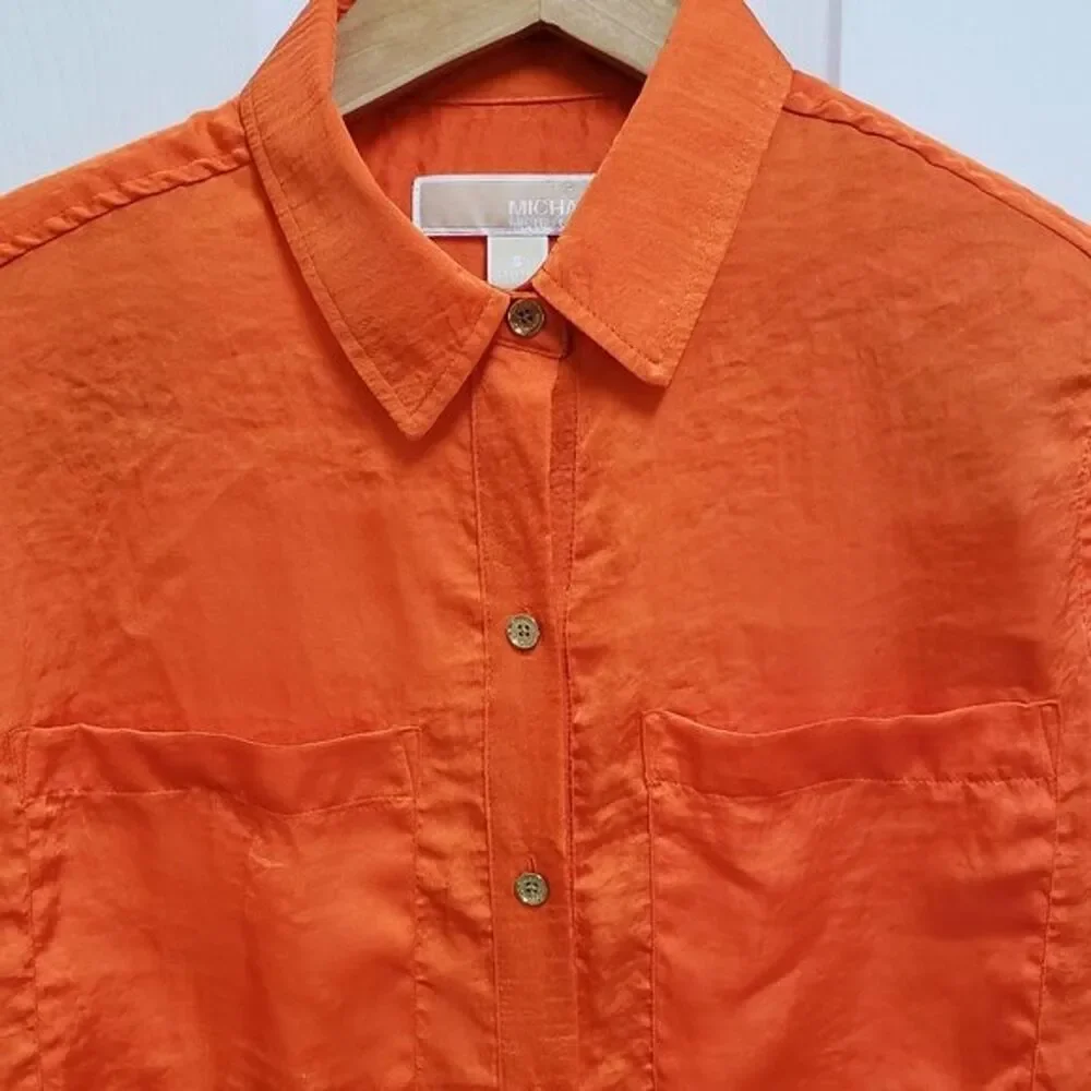 Michael Kors Button Up Roll Tab Slv Top Women Sz S Orange Crinkle Pockets Preppy